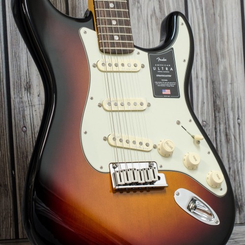 ฝาโวลุ่มโทน Fender Stratocaster® Soft Touch Knobs, Aged White